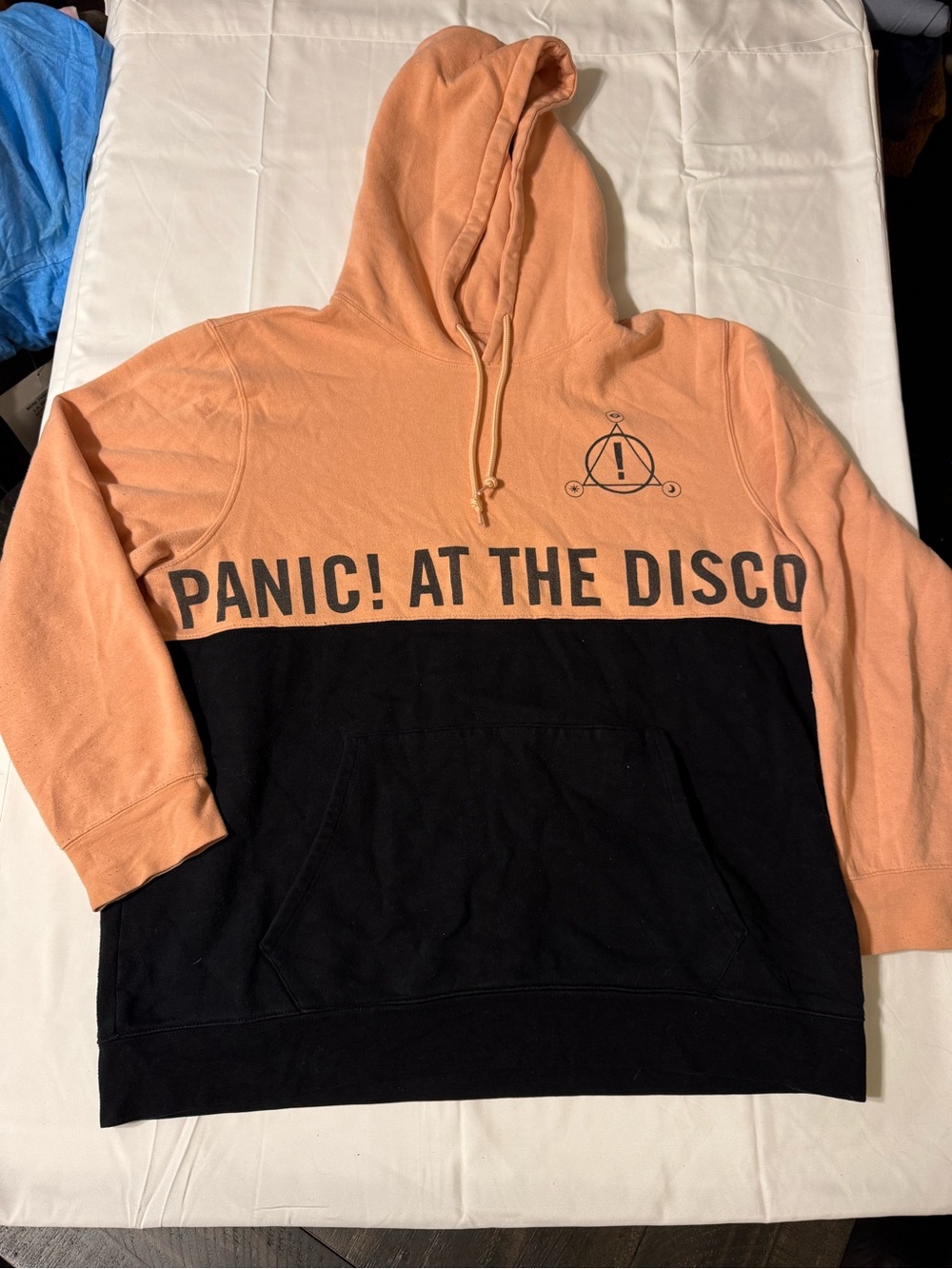 Panic! At the disco pray for the wicked two tone hoodie XXL